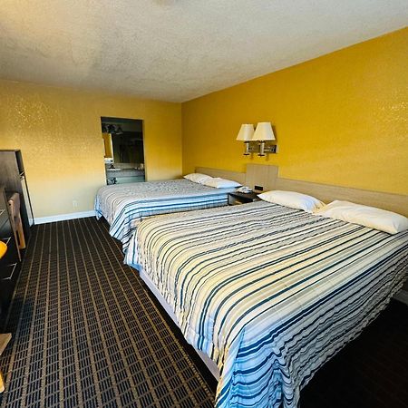 لون باين Mount Whitney Motel المظهر الخارجي الصورة