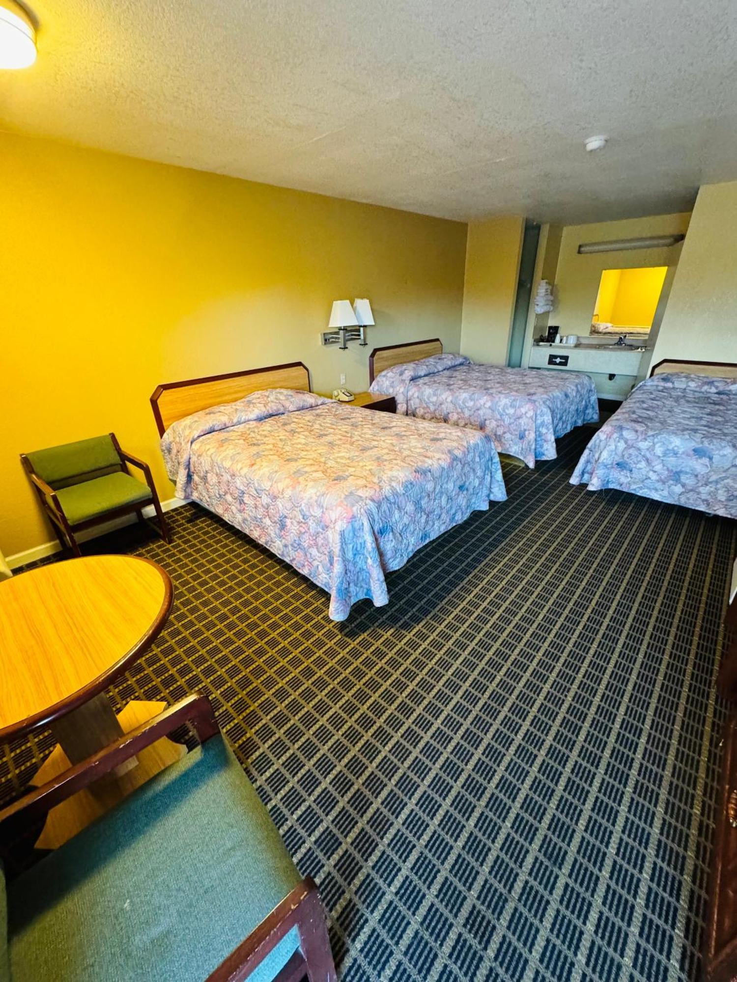 لون باين Mount Whitney Motel المظهر الخارجي الصورة