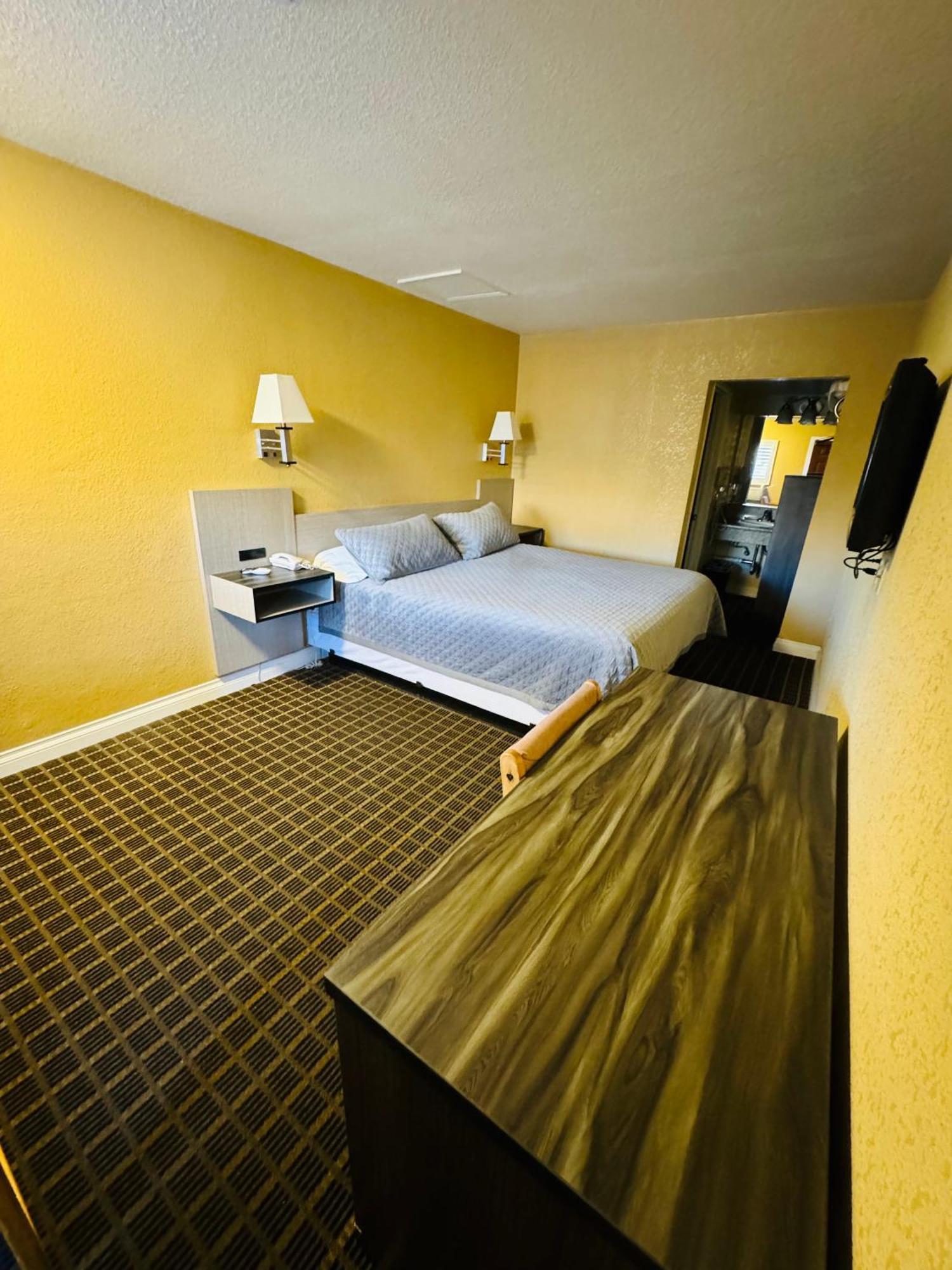 لون باين Mount Whitney Motel المظهر الخارجي الصورة